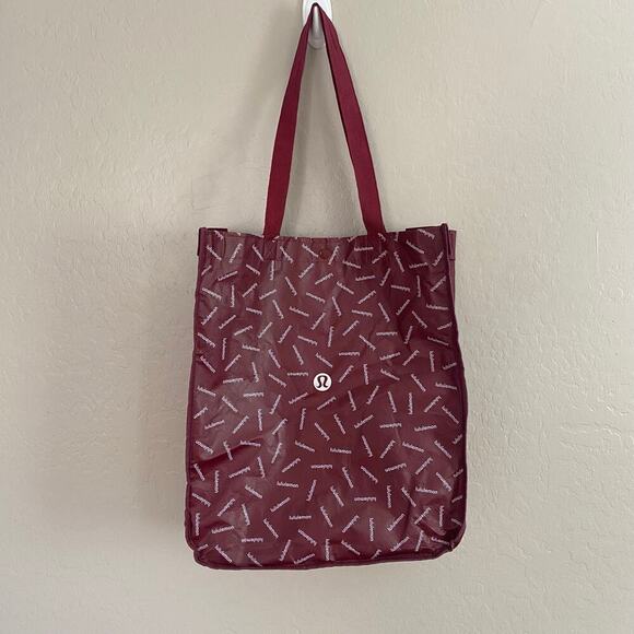Lululemon Reusable Shopping Tote Bag Burgundy Logo Holiday Edition 2023 - Picture 2 of 2
